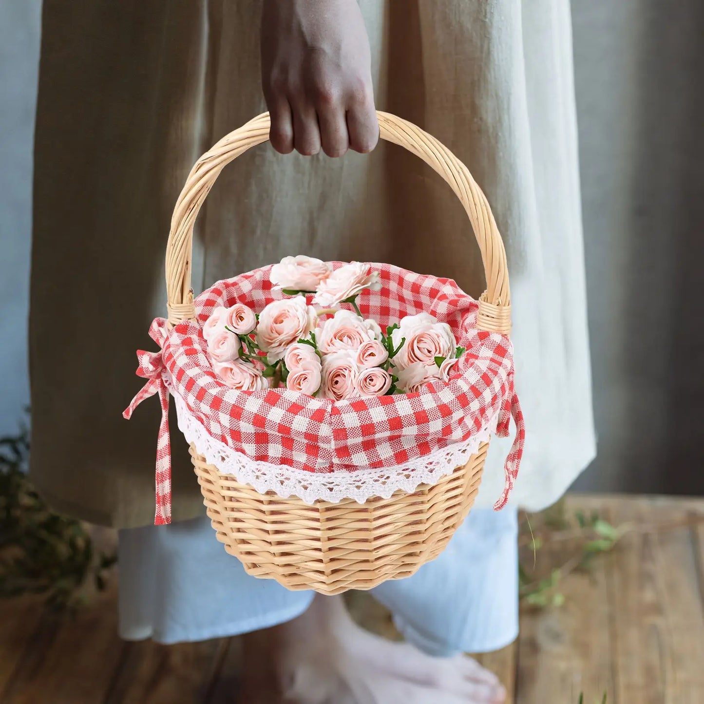 Hand Woven Picnic Bag Gift Basket Wicker Storage Basket Linen Inner Basket for Storage Use (Primary Color Red Plaid Fabric)